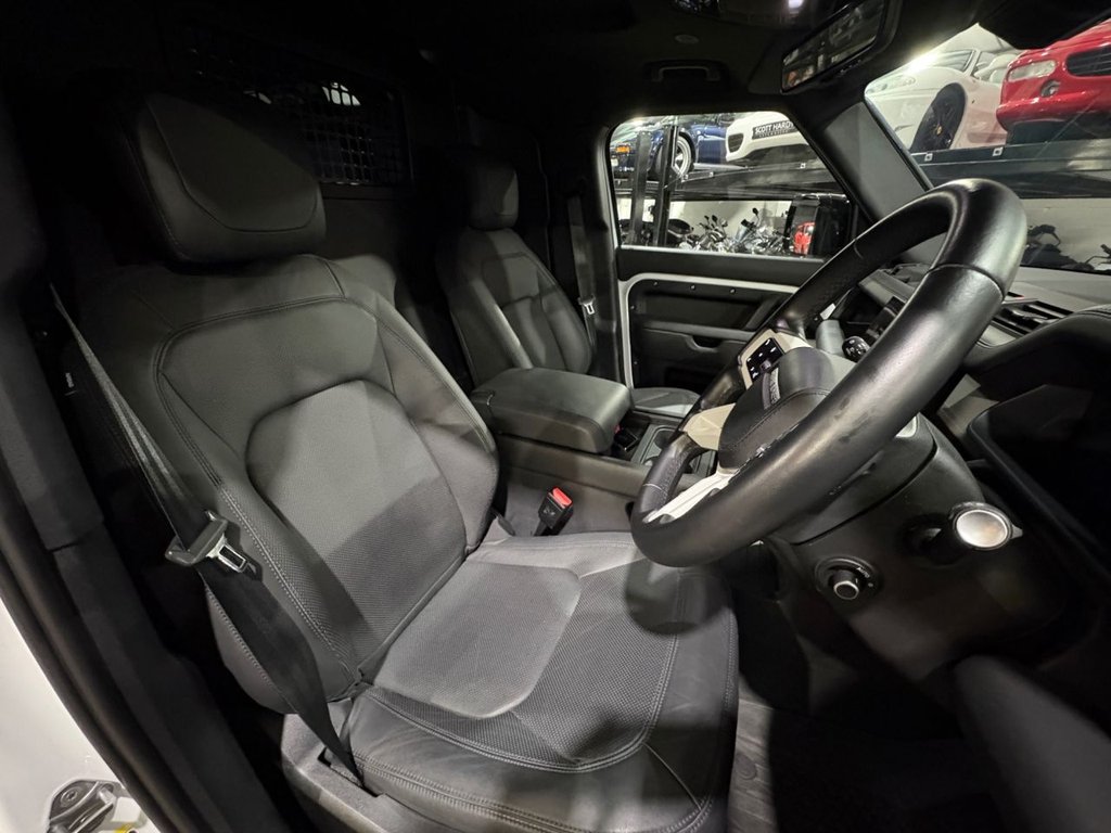 Used Land Rover Defender 2023 for sale - 77355936: Photo 30