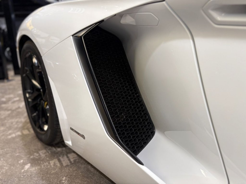 Used Lamborghini Aventador 2011 for sale - 77572097: Photo 37