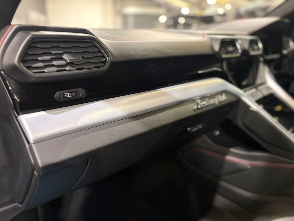 Used Lamborghini Urus 2019 for sale - 77499225: Photo 46