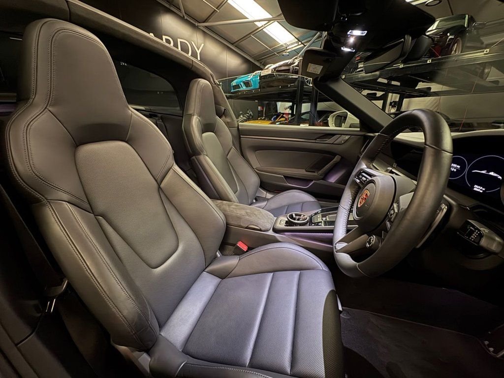 Used Porsche 911 2023 for sale - 77355728: Photo 24