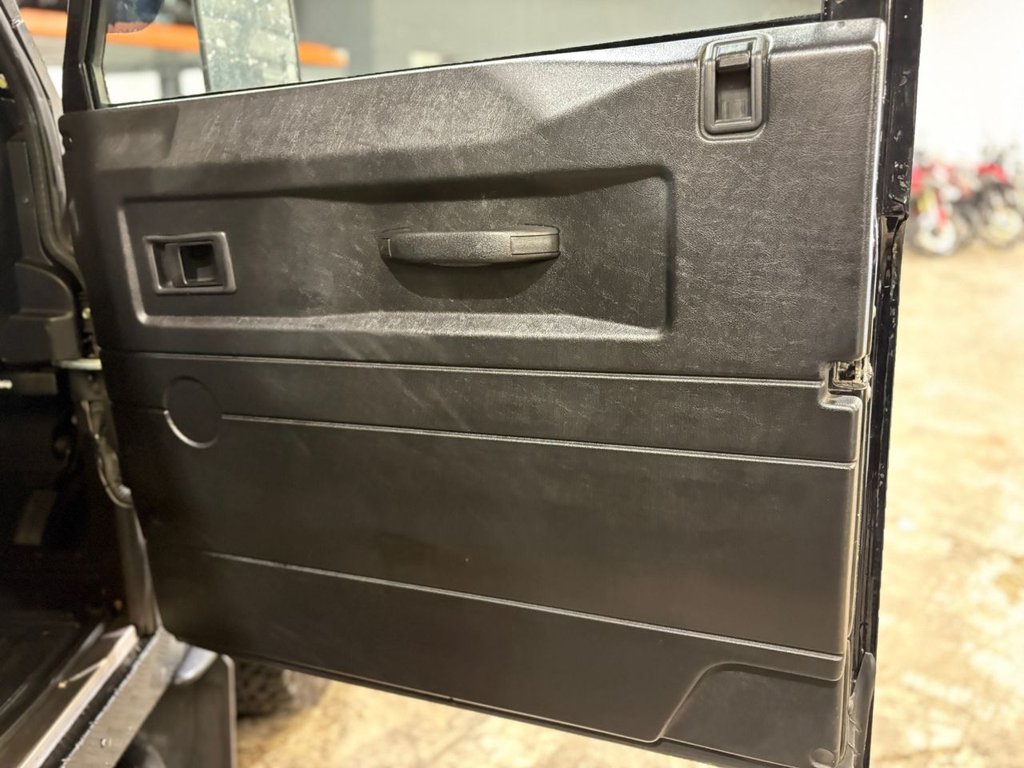 Used Land Rover Defender 2015 for sale - 77355953: Photo 36