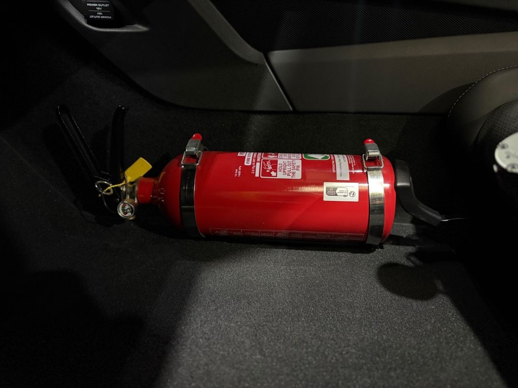 Used Porsche Cayman 2023 for sale - 77547474: Photo 43