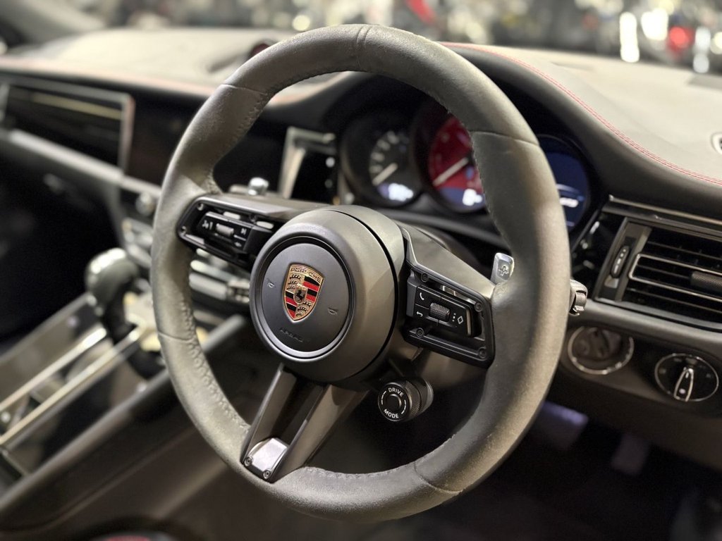 Used Porsche Macan 2023 for sale - 77384659: Photo 26