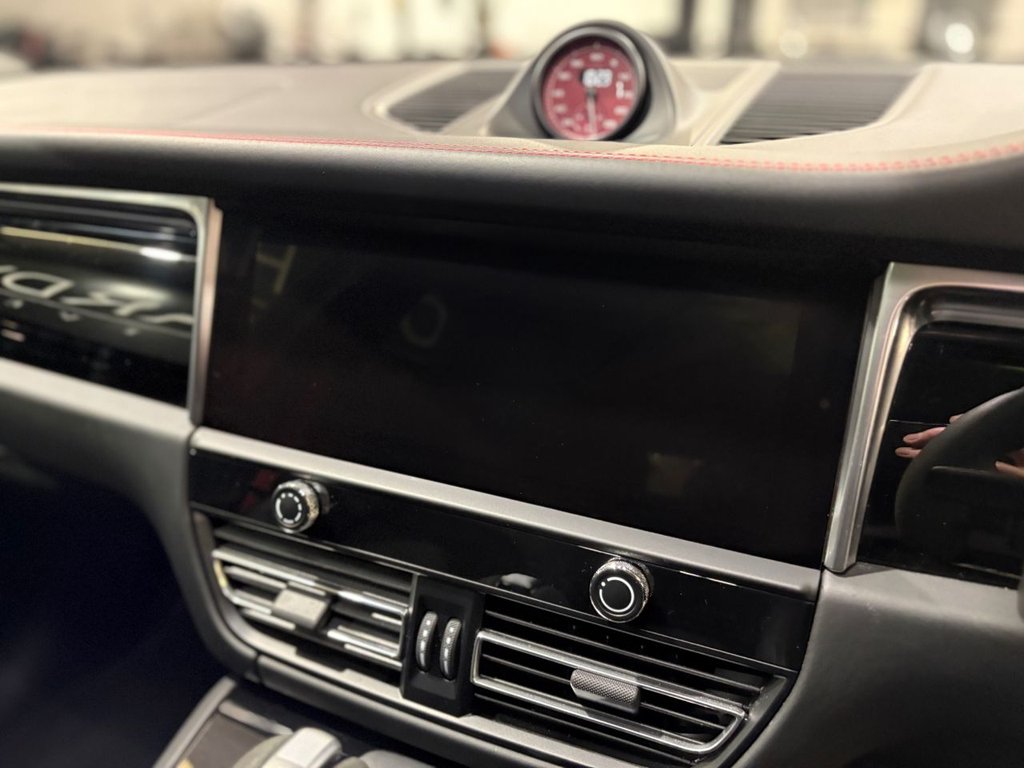 Used Porsche Macan 2023 for sale - 77384659: Photo 34