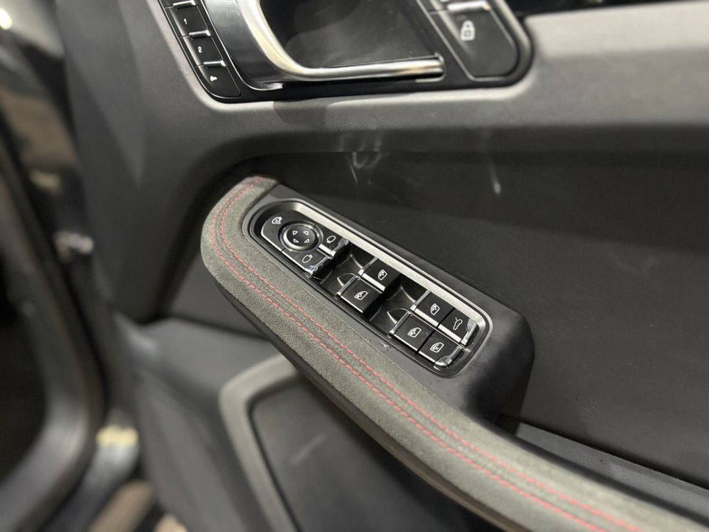 Used Porsche Macan 2023 for sale - 77384659: Photo 35