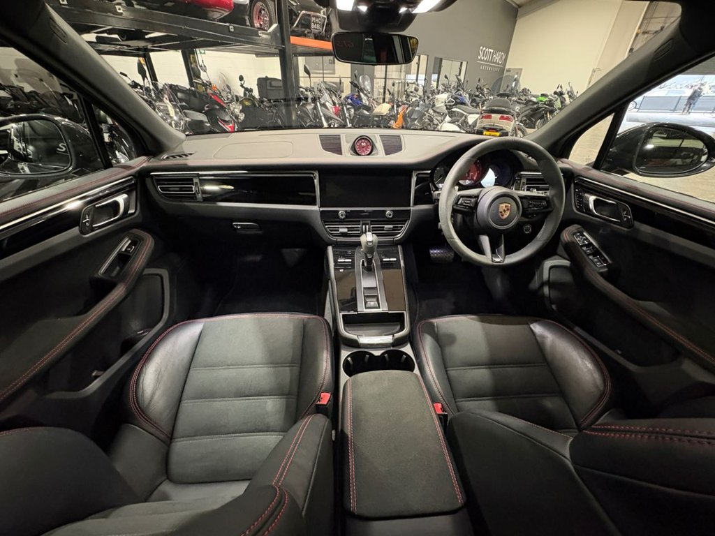 Used Porsche Macan 2023 for sale - 77384659: Photo 38