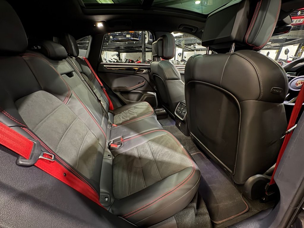 Used Porsche Macan 2023 for sale - 77384659: Photo 39