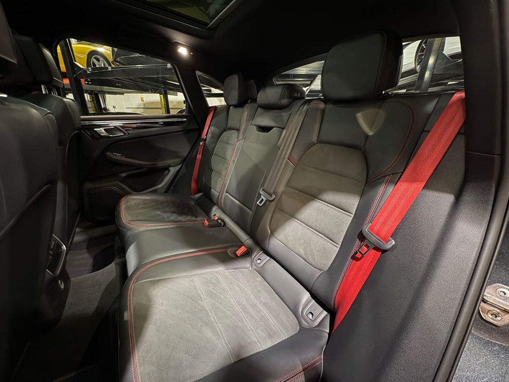 Used Porsche Macan 2023 for sale - 77384659: Photo 45