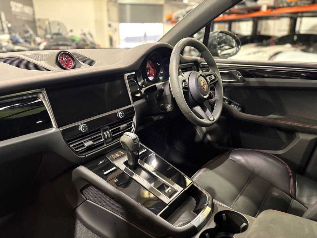 Used Porsche Macan 2023 for sale - 77384659: Photo 48