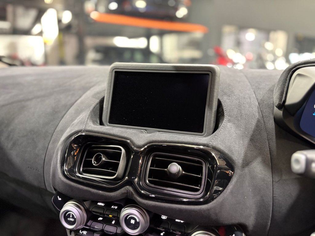 Used Aston Martin Vantage 2018 for sale - 78224618: Photo 24