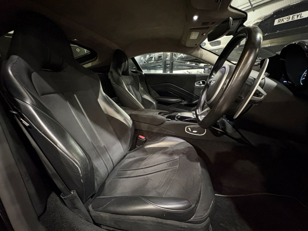 Used Aston Martin Vantage 2018 for sale - 78224618: Photo 27