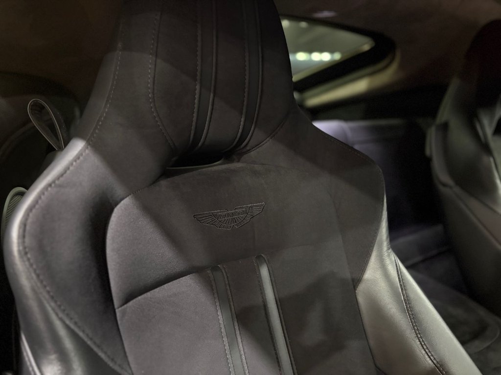 Used Aston Martin Vantage 2018 for sale - 78224618: Photo 32