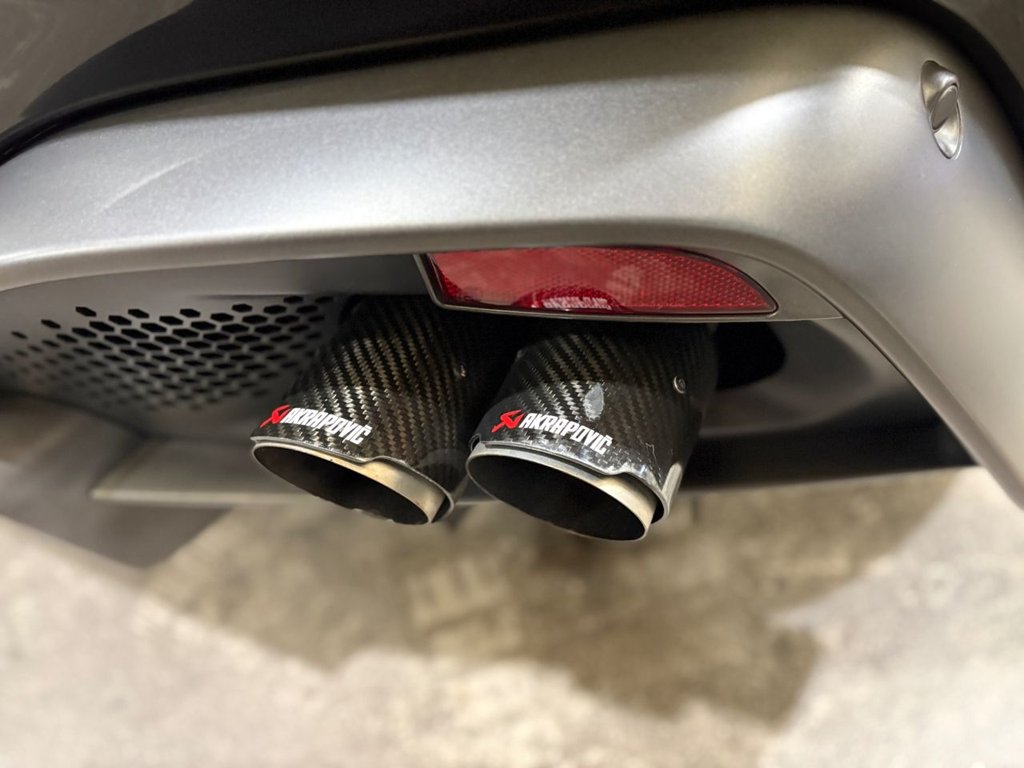 Used Aston Martin Vantage 2018 for sale - 78224618: Photo 41