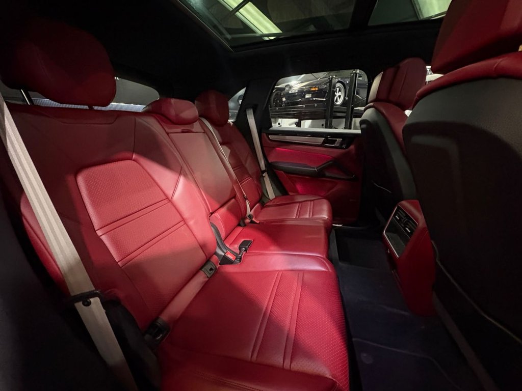 Used Porsche Cayenne 2023 for sale - 78224630: Photo 24