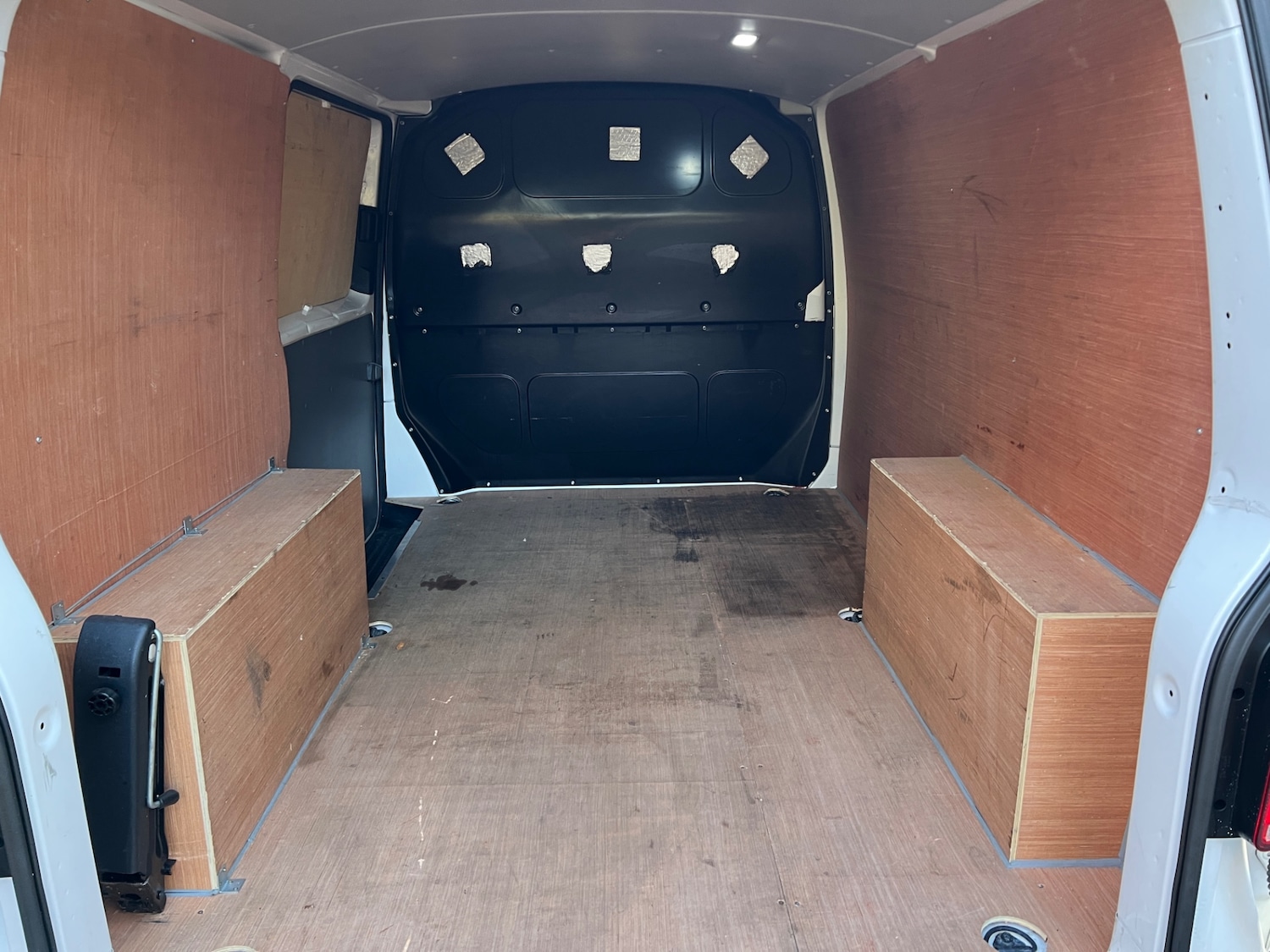 Used Volkswagen Transporter 2023 for sale - 76931479: Photo 11