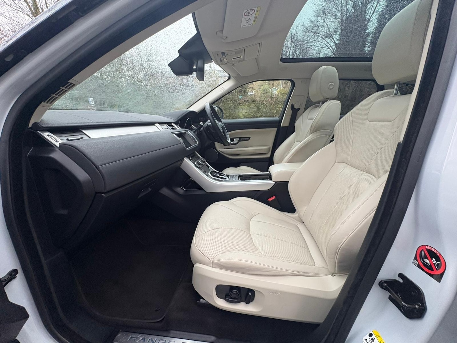 Used Land Rover Range Rover Evoque 2015 for sale - 76931130: Photo 10