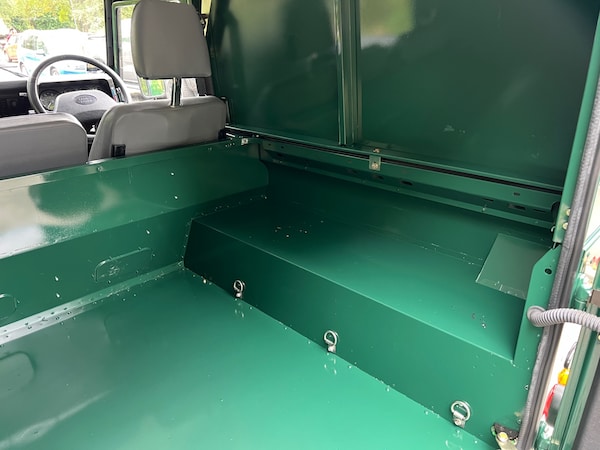 Used Land Rover Defender 2005 for sale - 64876234: Photo 13