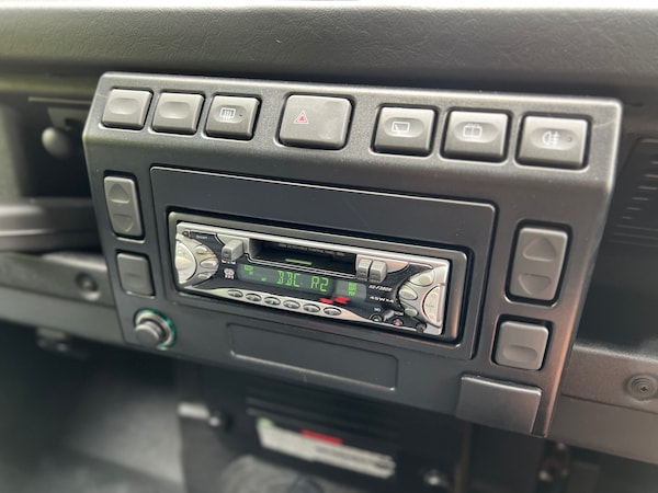 Used Land Rover Defender 2005 for sale - 64876234: Photo 17