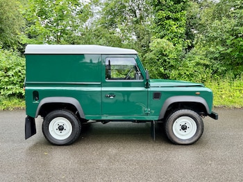 Used Land Rover Defender 2005 for sale - 64876234: Photo