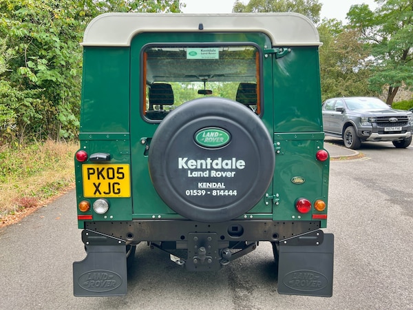 Used Land Rover Defender 2005 for sale - 64876234: Photo 4