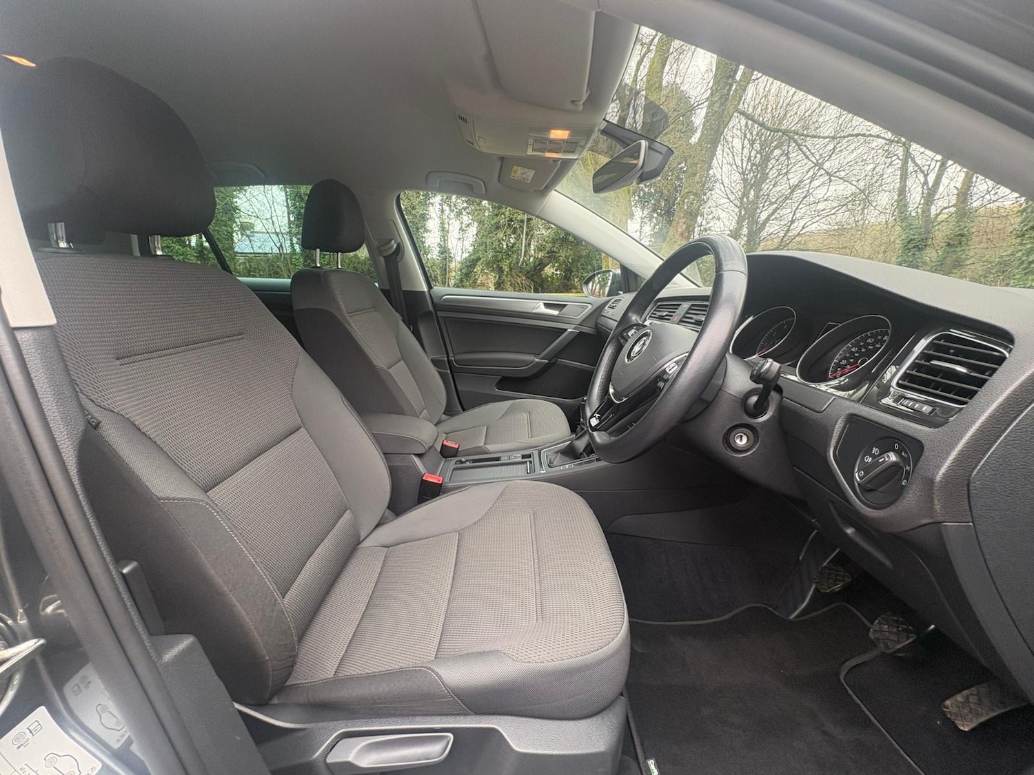 Used Volkswagen Golf 2020 for sale - 77374073: Photo 9