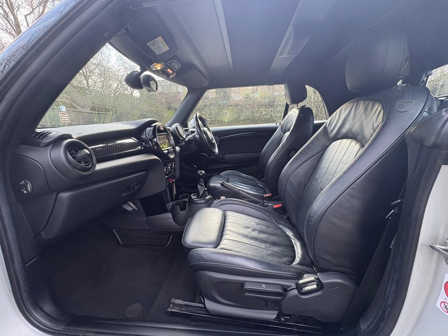 Used MINI Convertible 2016 for sale - 76931121: Photo 16