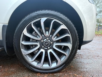 Used Land Rover Range Rover 2013 for sale - 76748541: Photo