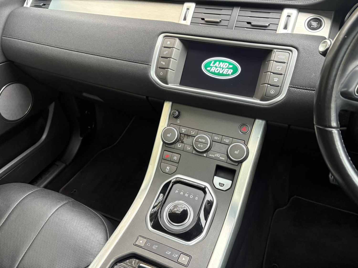 Used Land Rover Range Rover Evoque 2017 for sale - 76413886: Photo 10