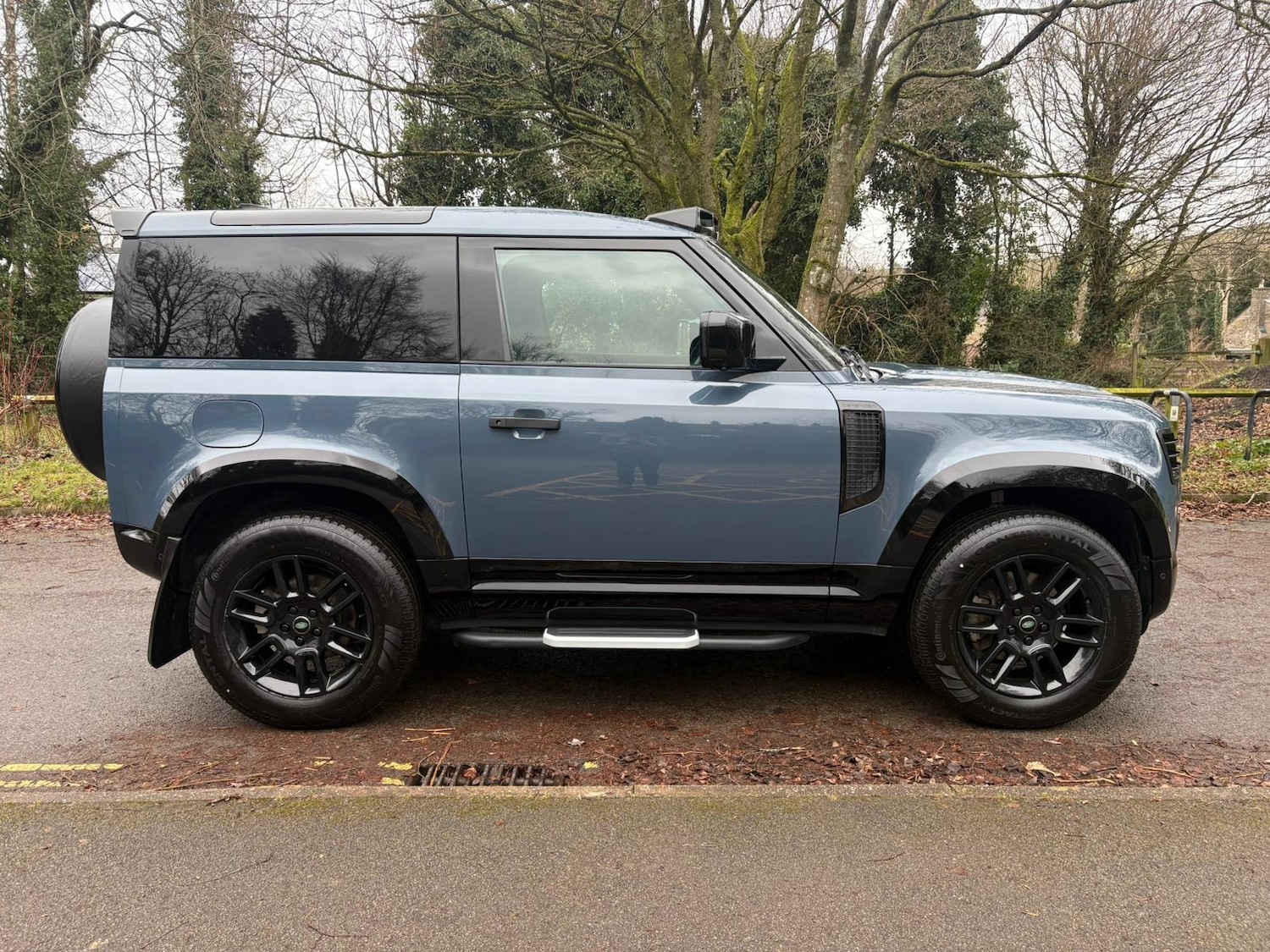 Used Land Rover Defender 2022 for sale - 77011696: Photo 2