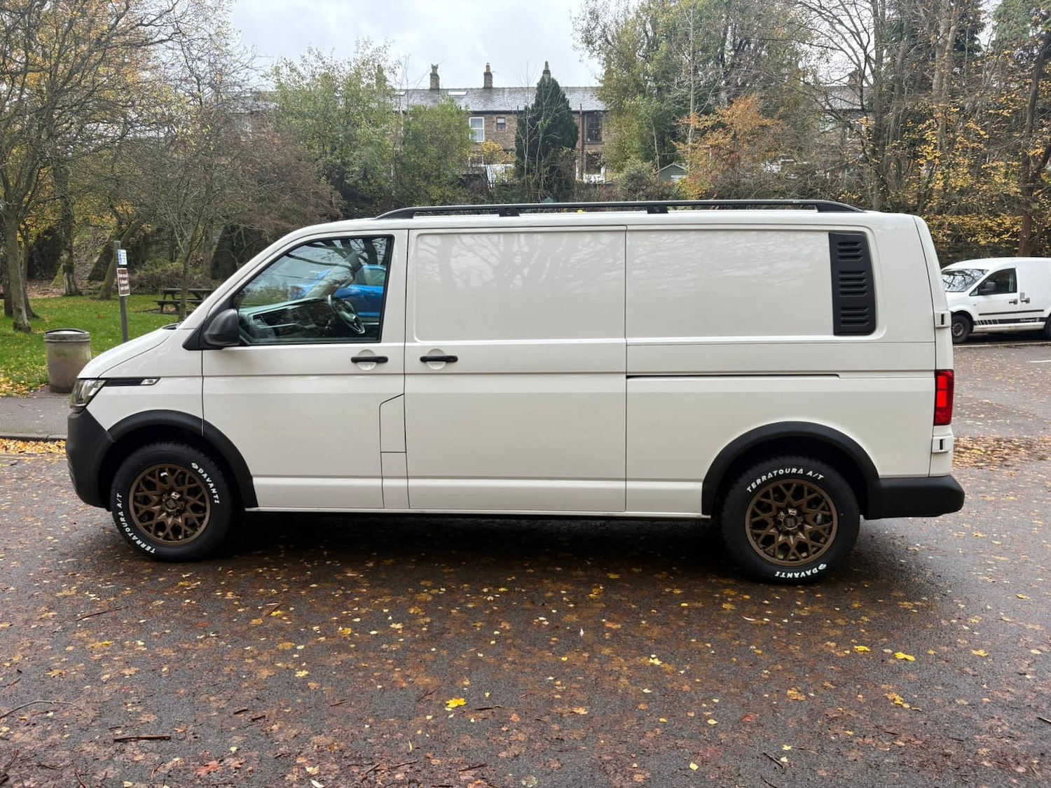 Used Volkswagen Transporter 2021 for sale - 76374466: Photo 2