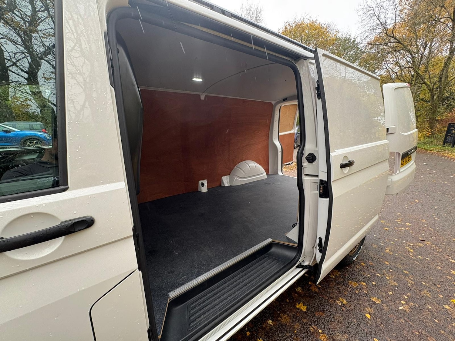Used Volkswagen Transporter 2021 for sale - 76374466: Photo 6