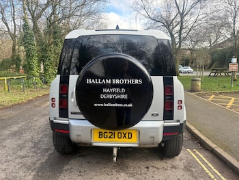 Used Land Rover Defender 2021 for sale - 77628804: Photo