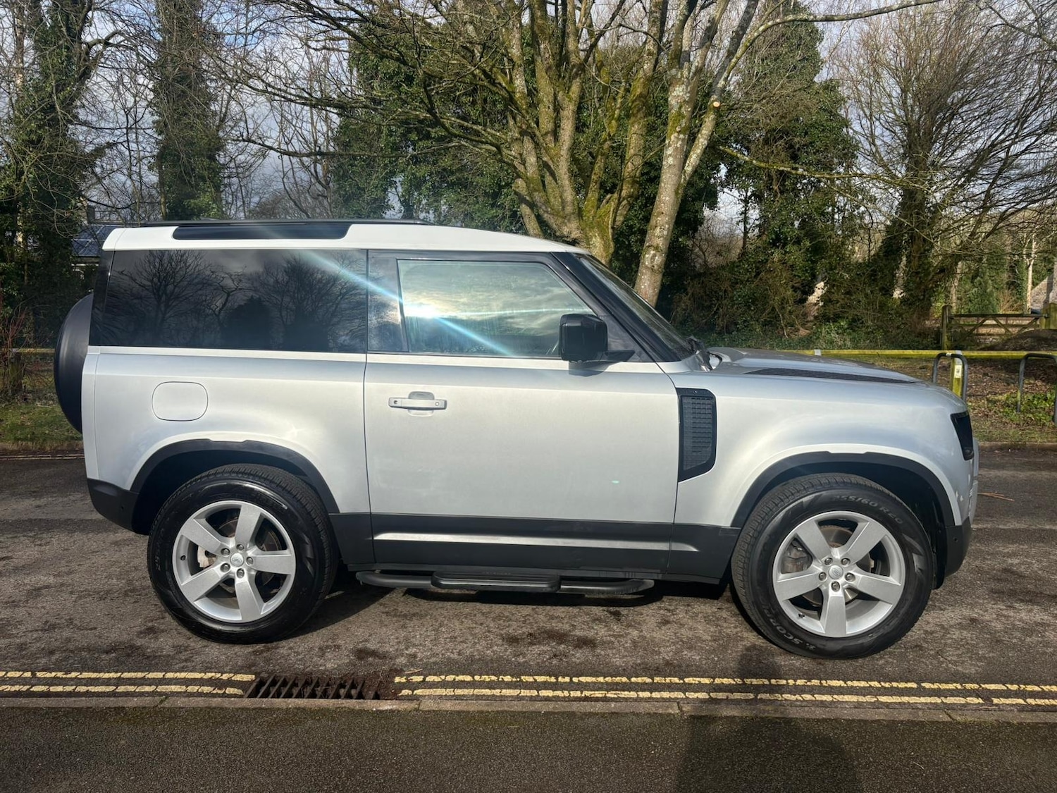 Used Land Rover Defender 2021 for sale - 77628804: Photo 5