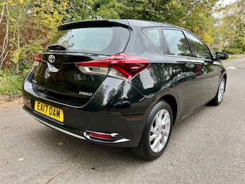 Used Toyota Auris 2017 for sale - 76309630: Photo
