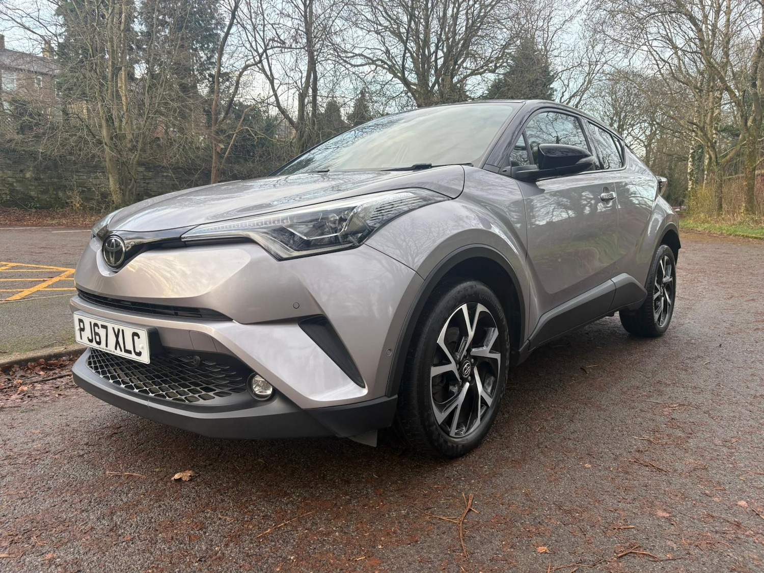 Used Toyota C-HR 2017 for sale - 76844768: Photo 4