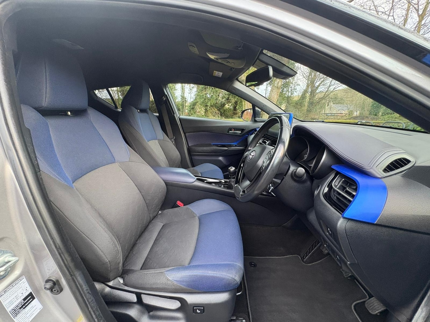 Used Toyota C-HR 2017 for sale - 76844768: Photo 6