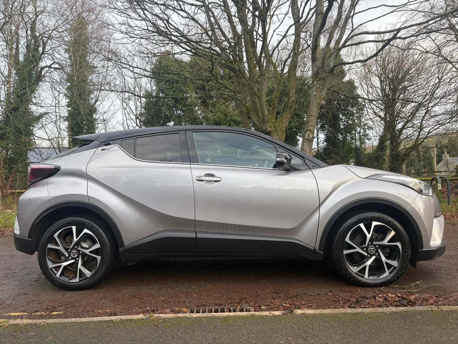 Used Toyota C-HR 2017 for sale - 76844768: Photo 7