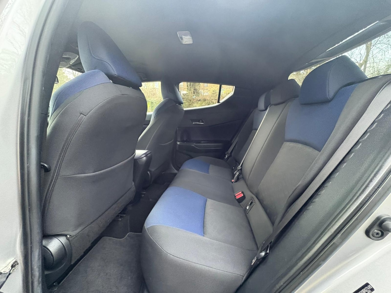 Used Toyota C-HR 2017 for sale - 76844768: Photo 9