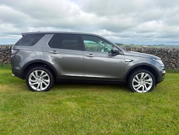 Used Land Rover Discovery Sport 2018 for sale - 78210072: Photo