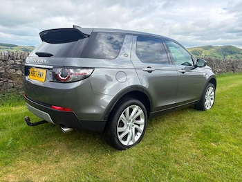 Used Land Rover Discovery Sport 2018 for sale - 78210072: Photo