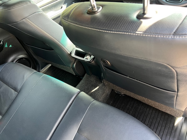 Used Toyota Hilux 2023 for sale - 74353356: Photo 12