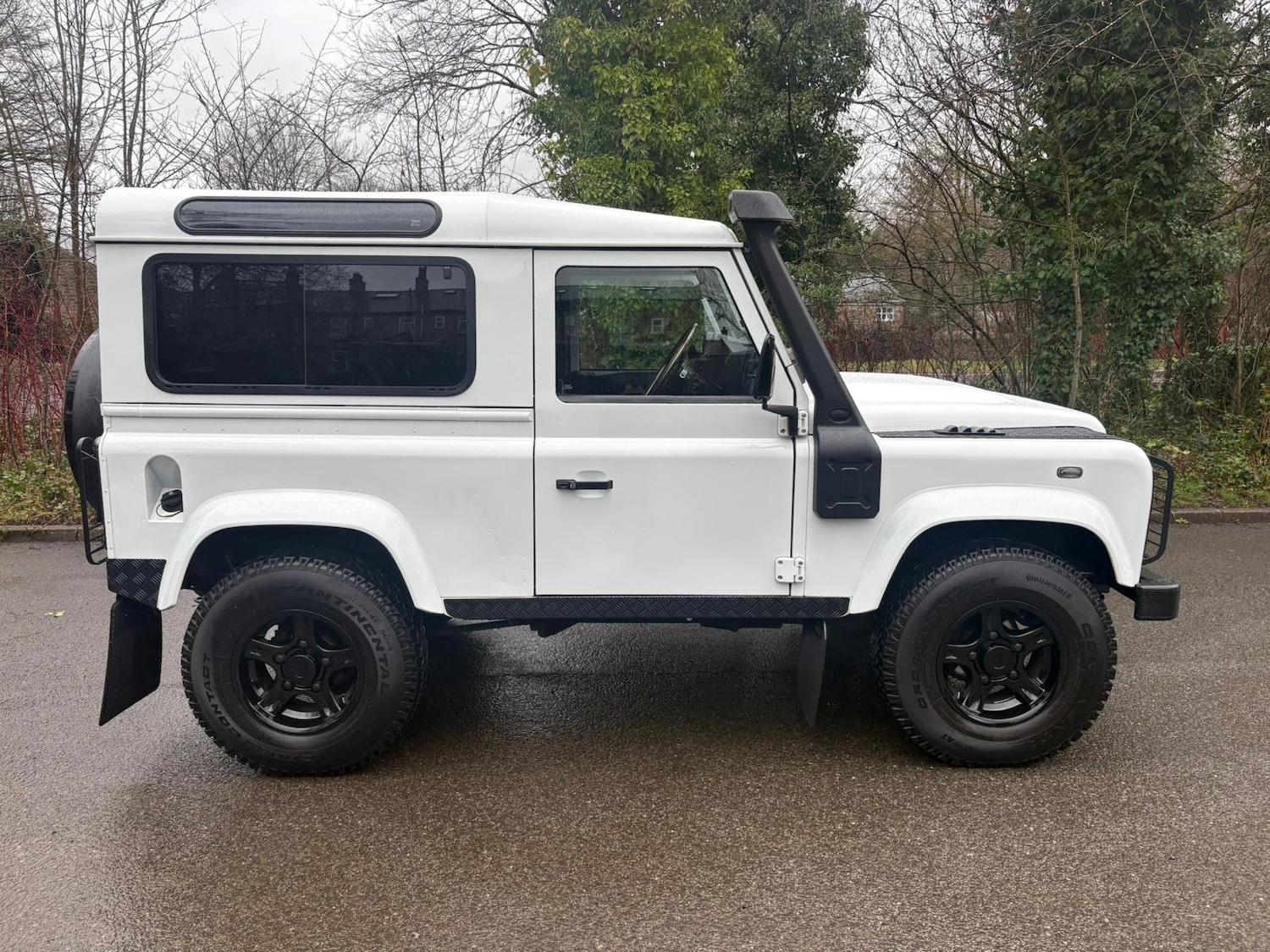 Used Land Rover Defender 2012 for sale - 77615912: Photo 2