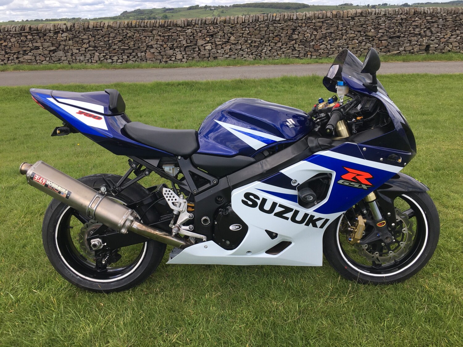 Used Suzuki GSX-R 2005 for sale - 78596189: Photo 2