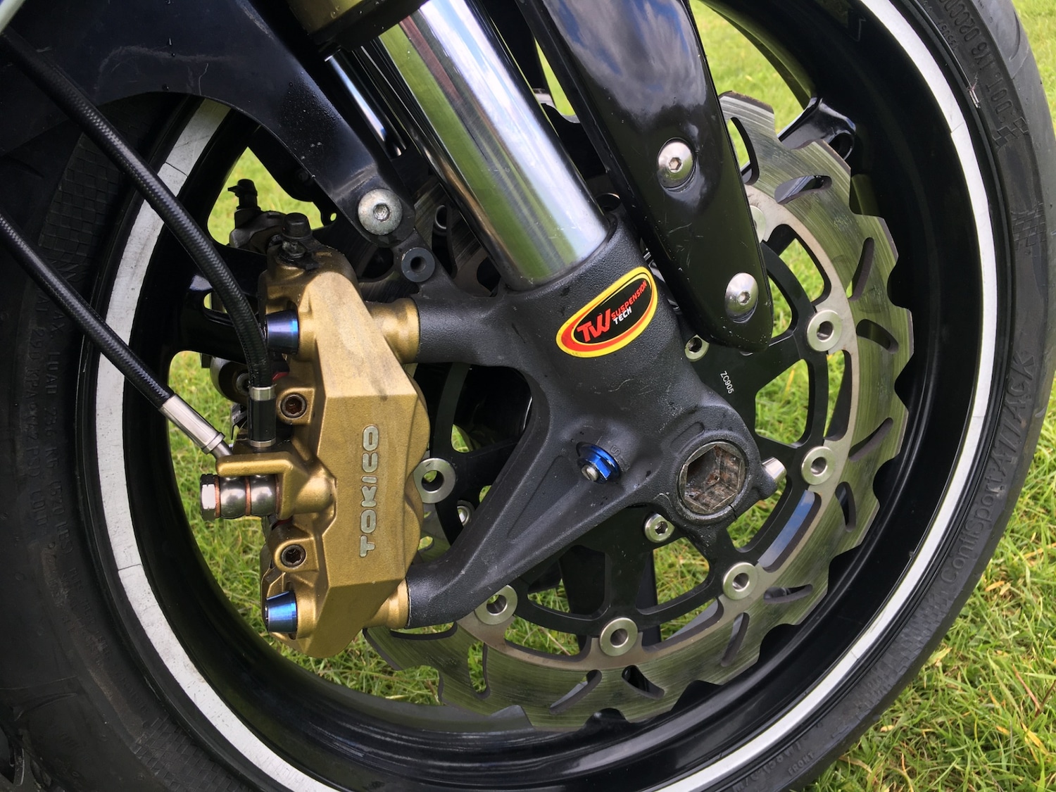 Used Suzuki GSX-R 2005 for sale - 78596189: Photo 9