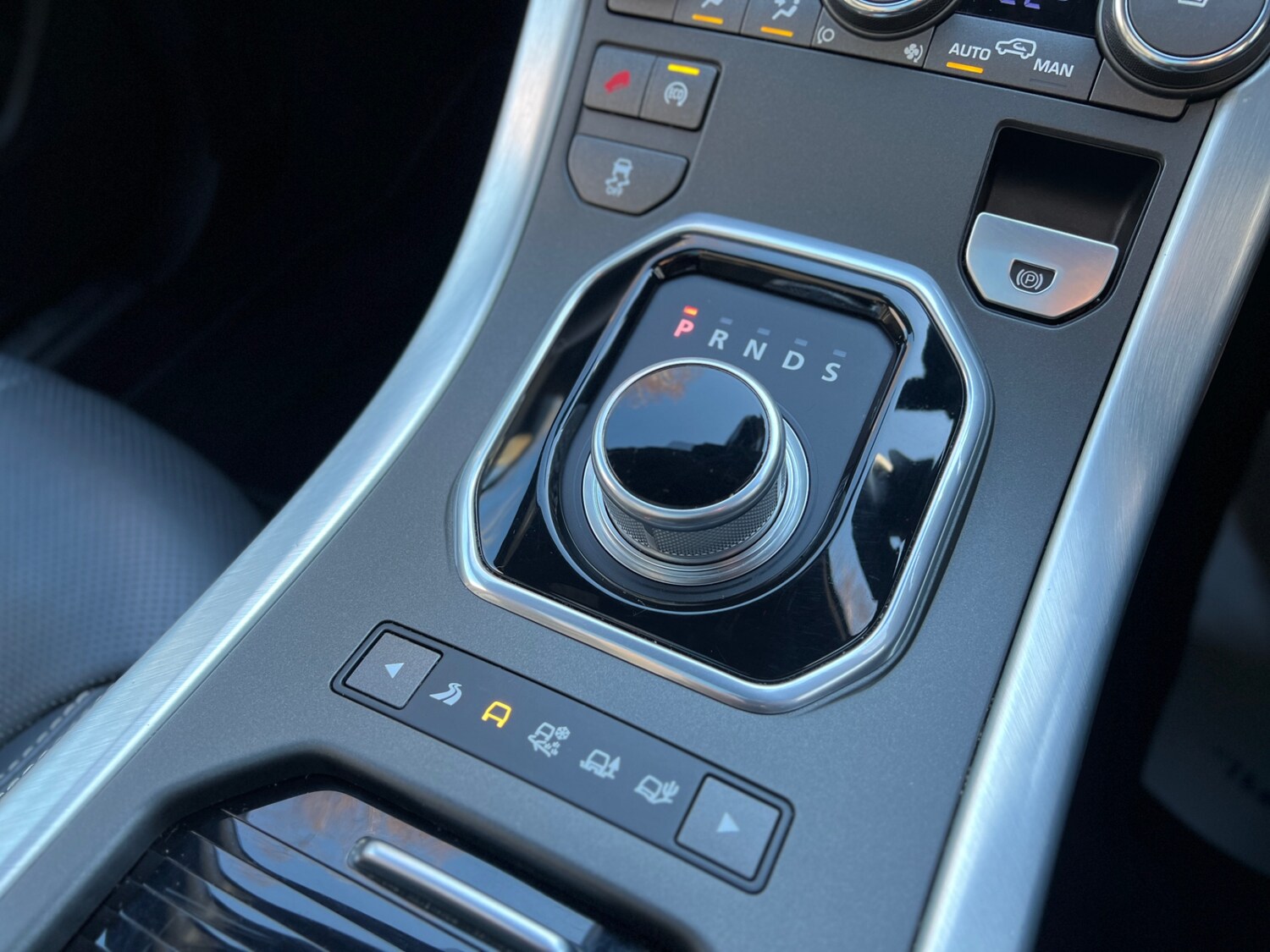 Used Land Rover Range Rover Evoque 2015 for sale - 77554965: Photo 24