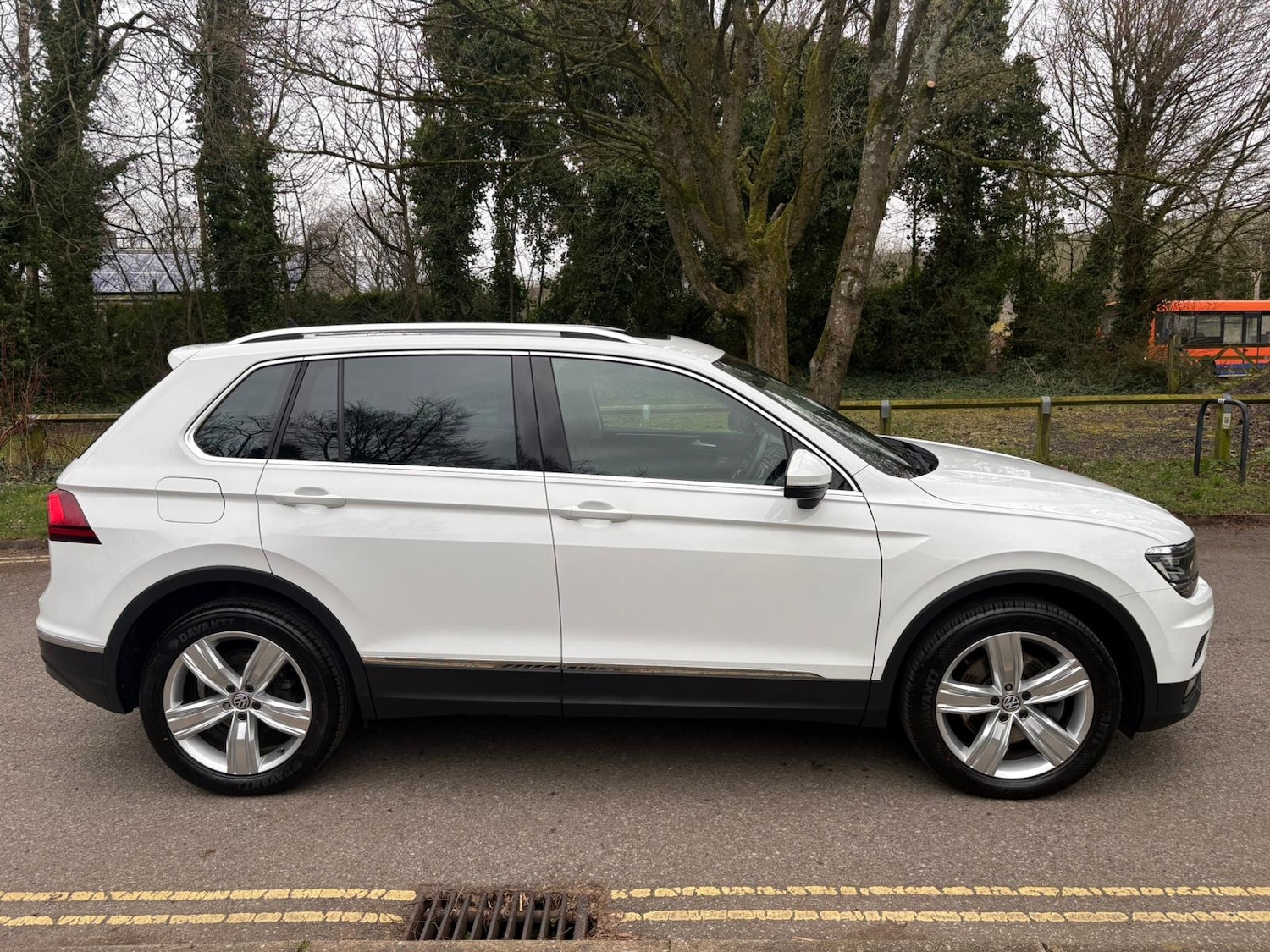 Used Volkswagen Tiguan 2020 for sale - 77789029: Photo 2