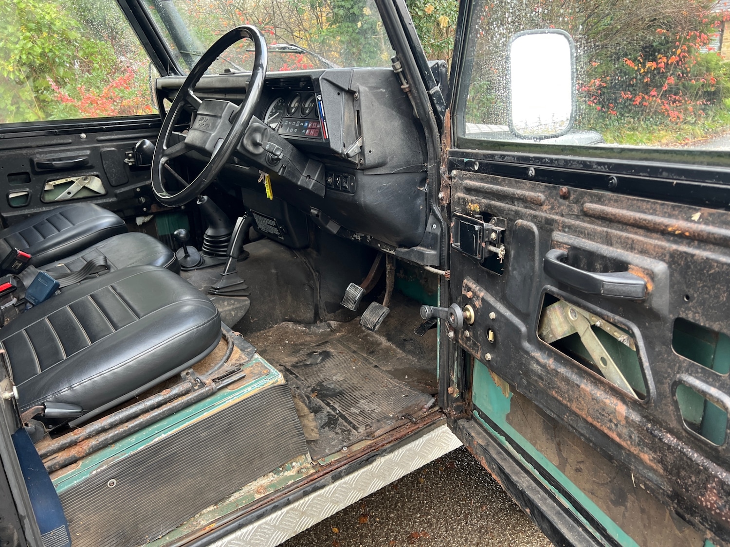 Used Land Rover Defender 90 1986 for sale - 76845421: Photo 10