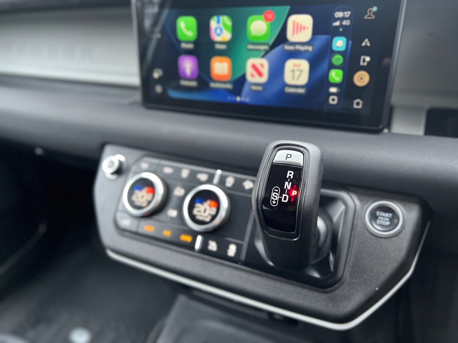 Used Land Rover Defender 2021 for sale - 77167696: Photo 16