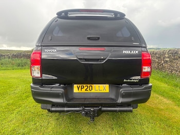 Used Toyota Hilux 2020 for sale - 78825593: Photo