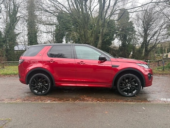 Used Land Rover Discovery Sport 2016 for sale - 76748331: Photo